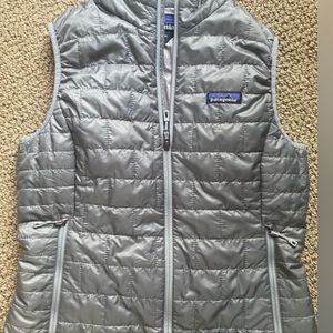 Patagonia Women's Nano Puffer Vest Small GRAY!! NEW!!!